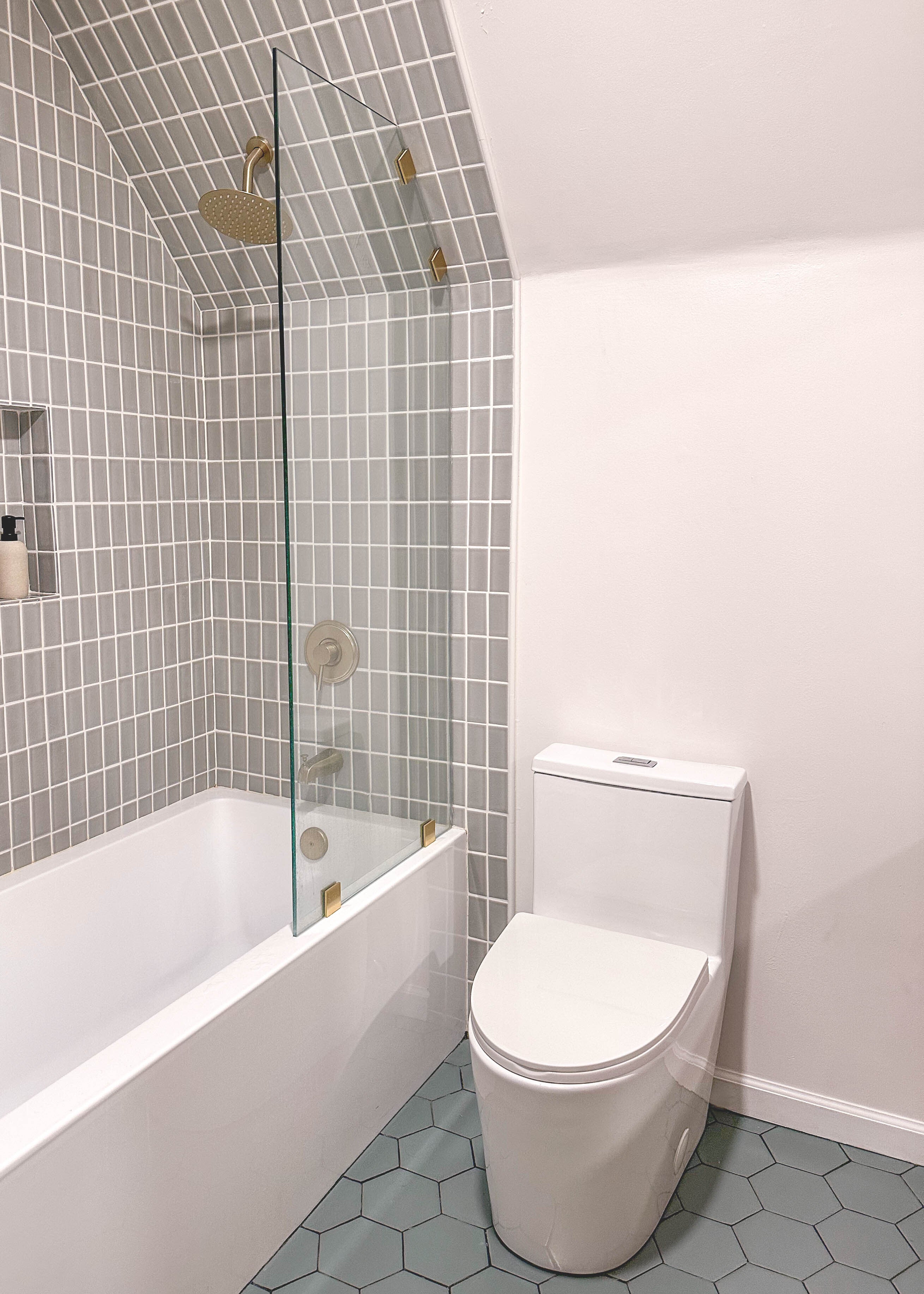2x4 Straight Set Sheeted Original Ceramic Mosaic Tile in Overcast Gloss