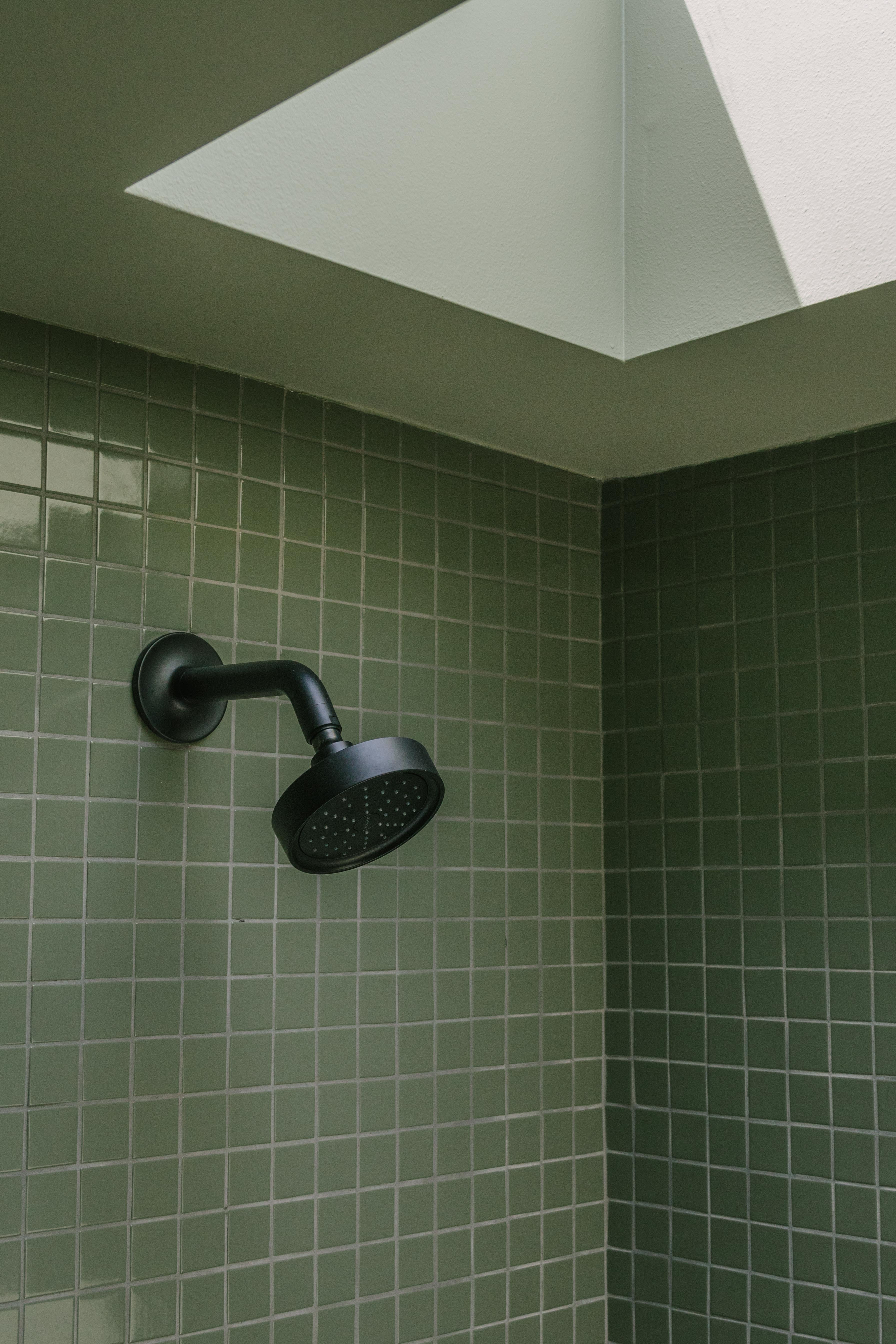 2x2 Straight Set Sheeted Original Ceramic Mosaic Tile in Peabody Gloss