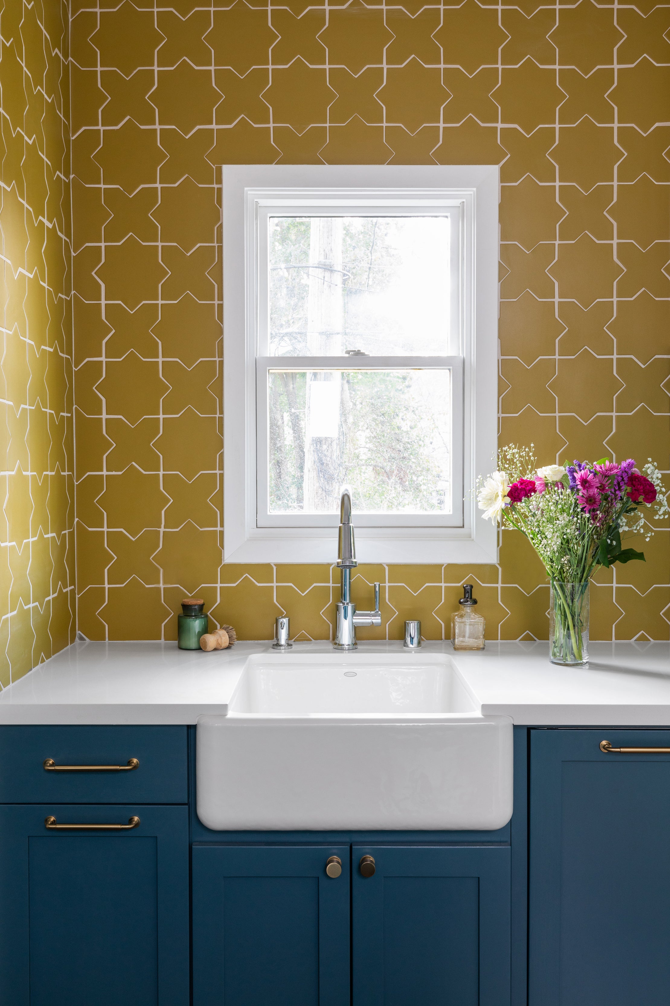 Star & Cross Original Ceramic Tile in Mustard Seed Matte