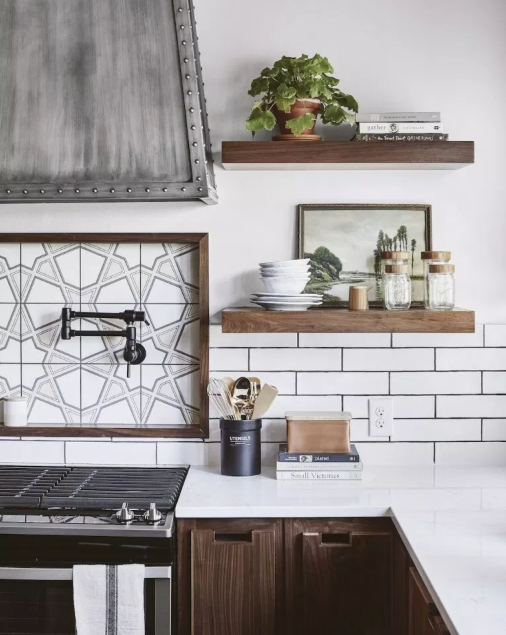 8x8 Handpainted Tile Padma in Black & White Motif