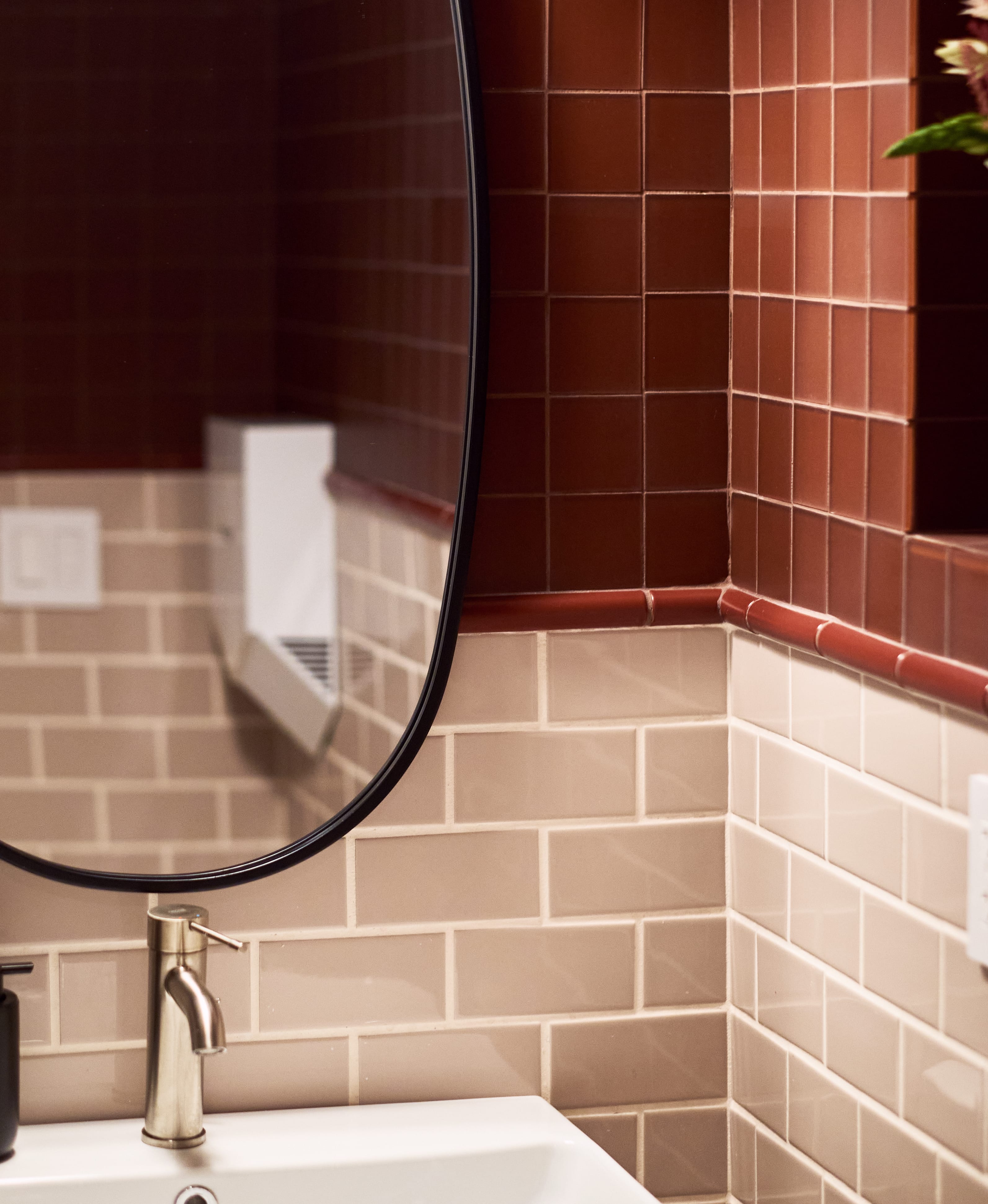 3x3 Straight Set Sheeted Glass Mosaic Tile in Pheasant Matte