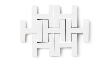 Chaine Homme Original Ceramic Tile in Calcite Gloss