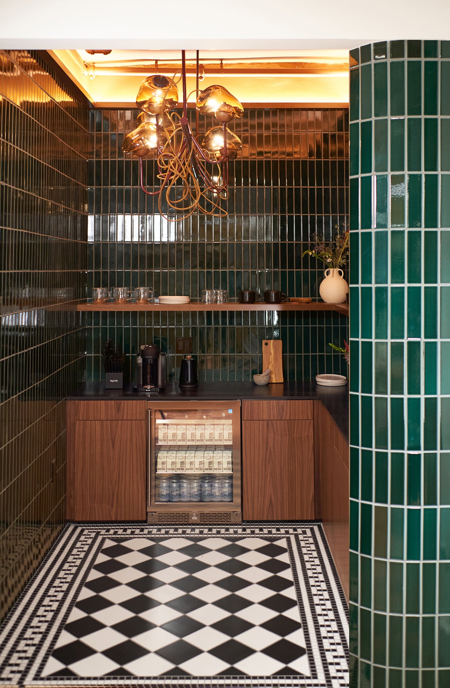 6x6 Original Ceramic Tile in Raven Matte