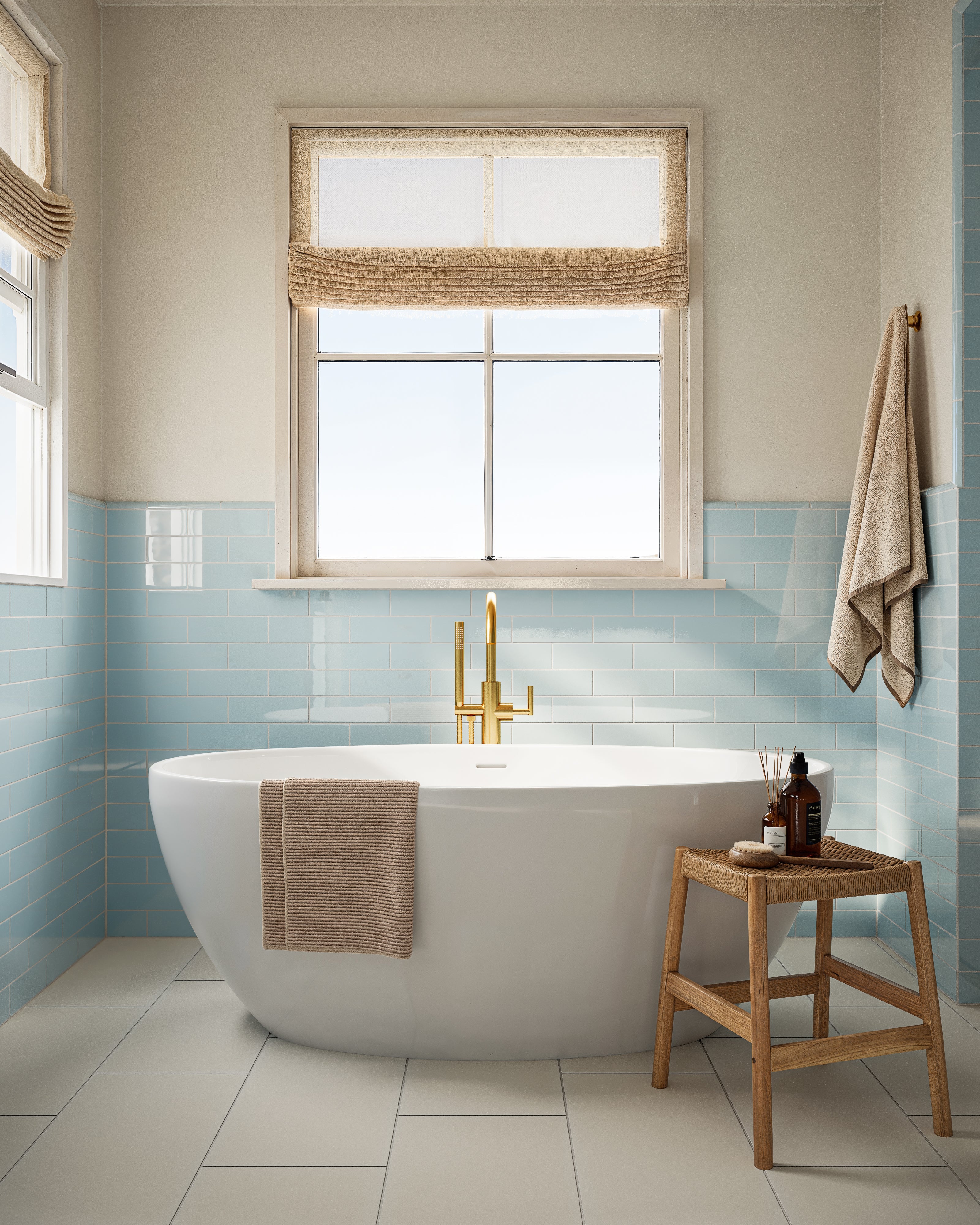 Contour One Handle Floor Mount Gooseneck Bath Trim with Hand Shower and Soft Lever Handle in Satin Brass